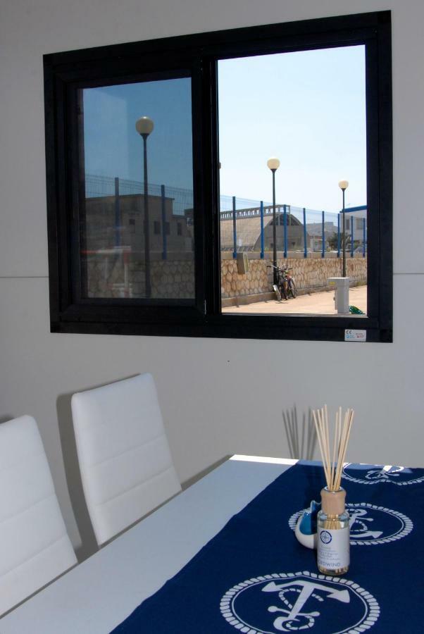 House Boat Luxury Cagliari Hotel Ngoại thất bức ảnh