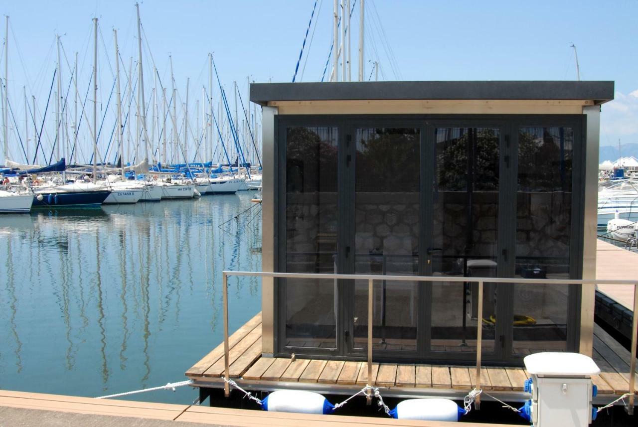 House Boat Luxury Cagliari Hotel Ngoại thất bức ảnh